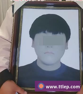 欧冠席位生变：内维尔改口，利物浦的机会来了 - 世界杯官方端网站登录入口 - 世界杯(中国)